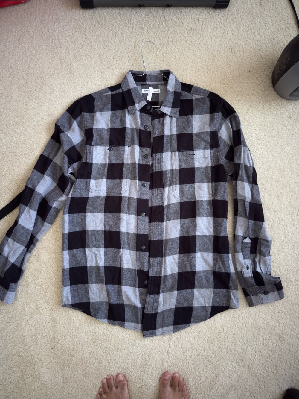 NWOT SONOMA MENS FLANNEL BLACK GRAY OVERSHIRT BUTTON DOWN - MENS SMALL